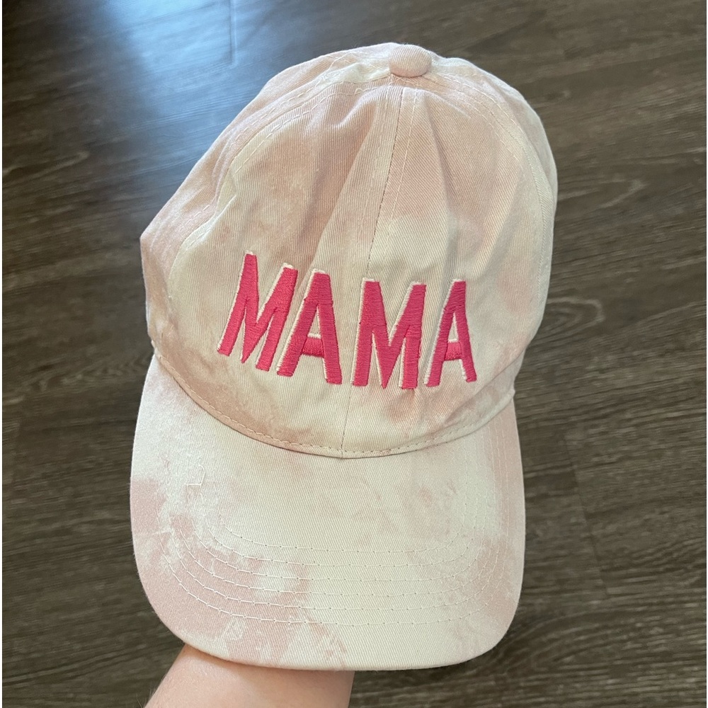 Mama hat